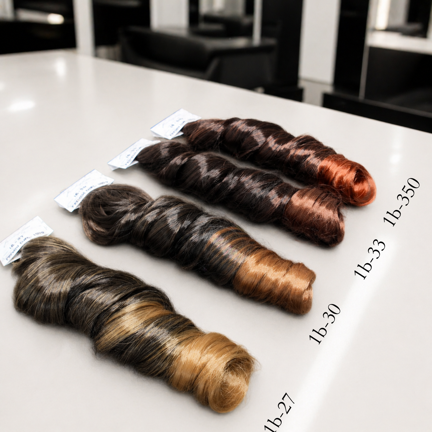French Curl Braiding Hair - Colour 1B-30 ombre
